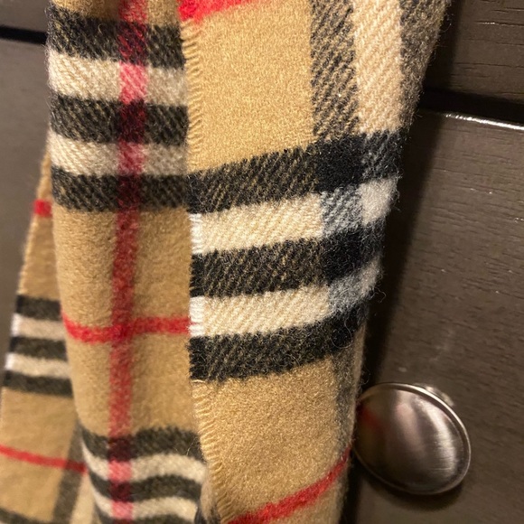 Vintage Burberry Check Lambswool Scarf in Brown (BRAND NEW w/out tags) - Picture 5 of 12